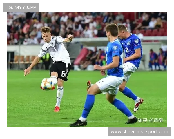 法甲里昂中场穿透激起比赛高潮，比分出现变化的瞬间