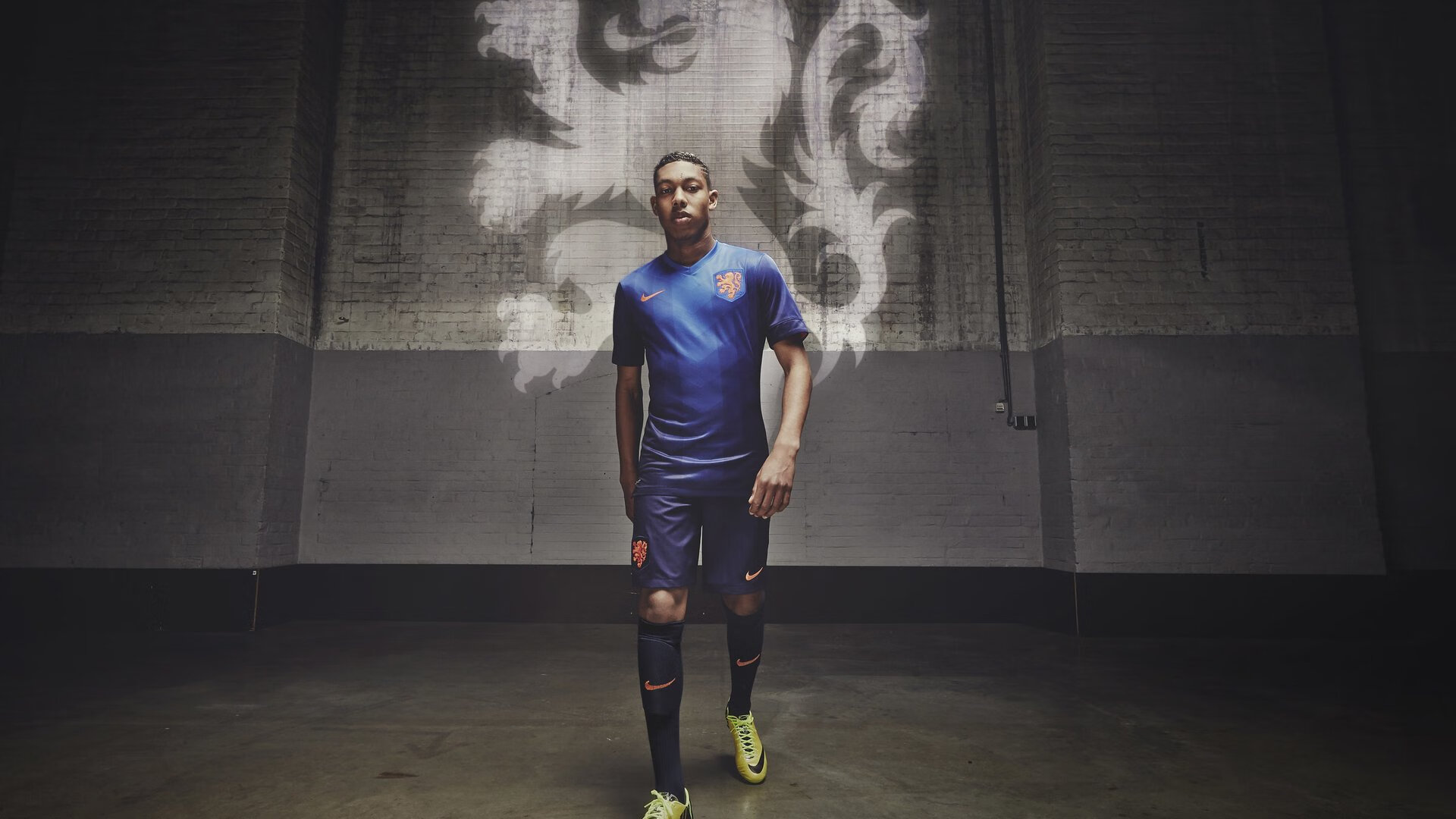 九游娱乐app官网-“费尔南多·比亚尔巴的全面技术，助阿根廷美洲狮队崛起为全球强队”